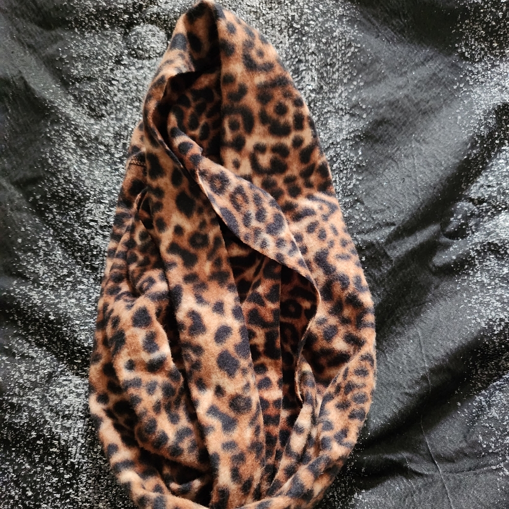 Scarf - Picture 2 of 2